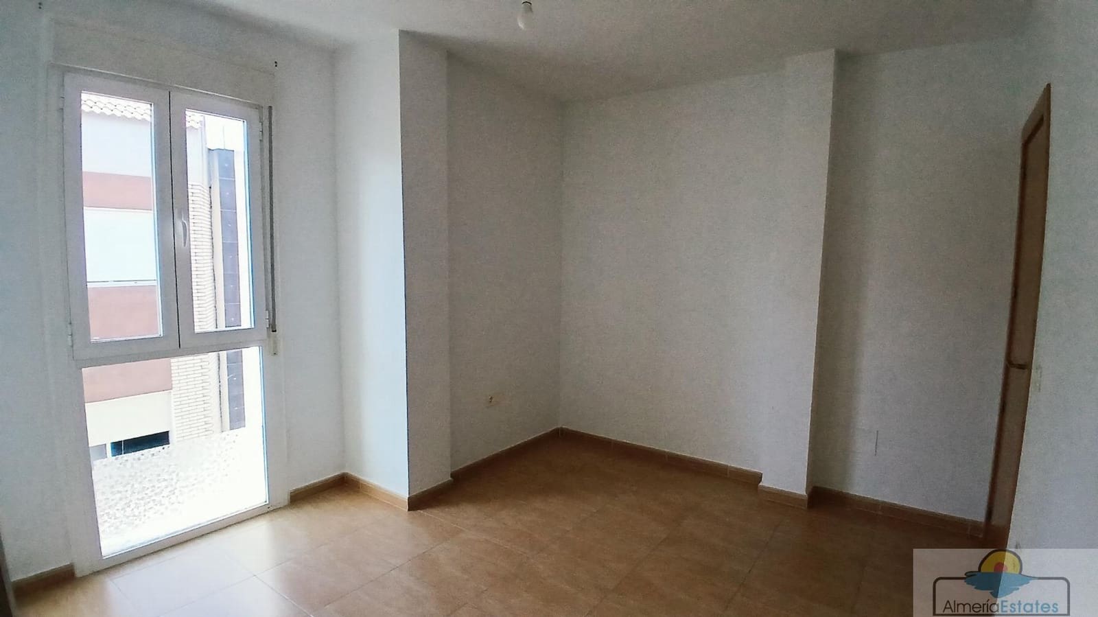 Piso de 3 habitaciones en Albox en venta con garaje - 98.000 € (Ref: 10041331)
