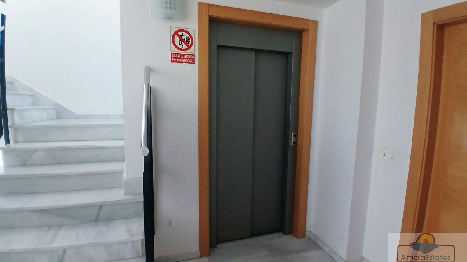 Piso de 3 habitaciones en Albox en venta con garaje - 98.000 € (Ref: 10041331)