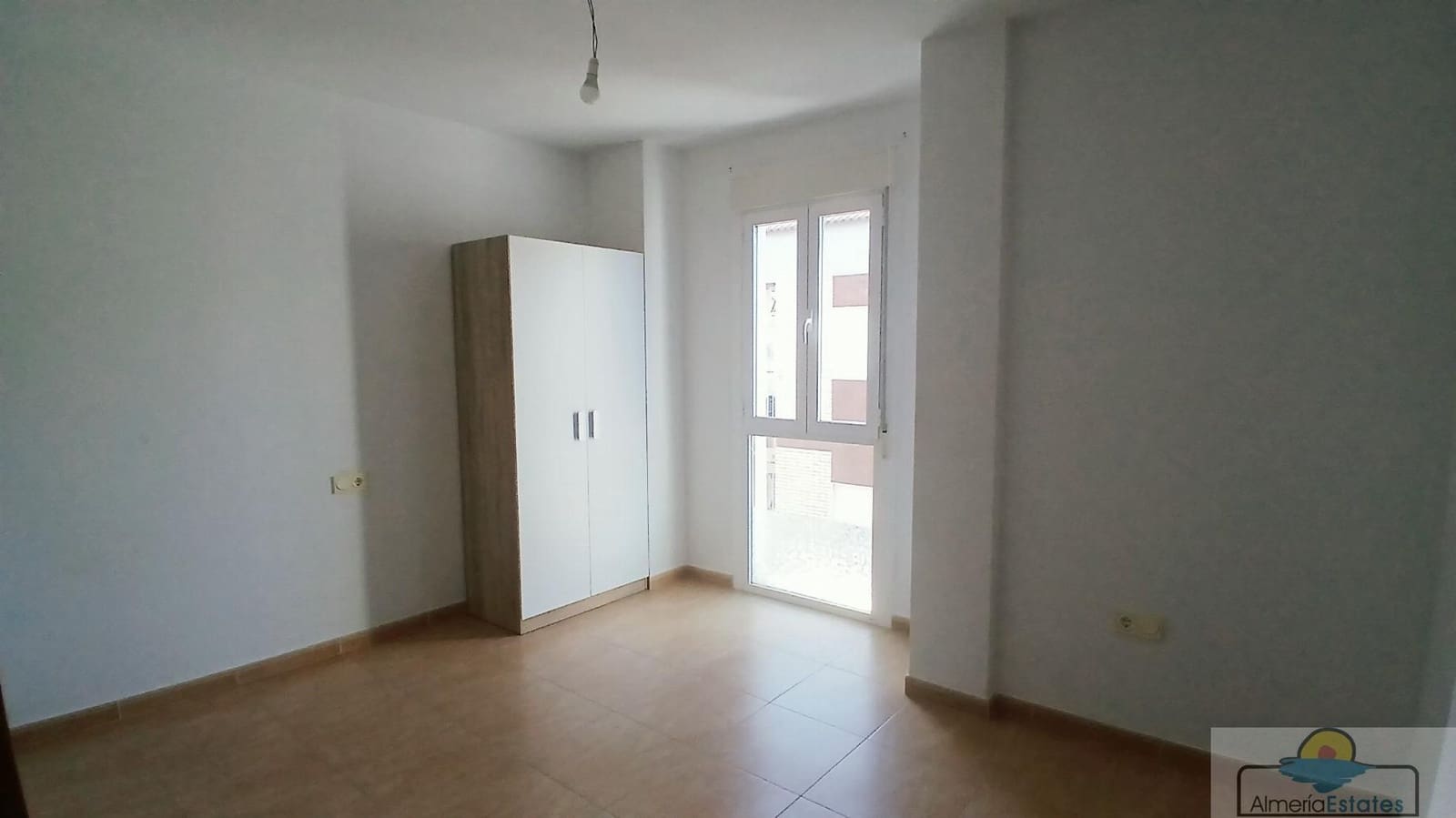 Piso de 3 habitaciones en Albox en venta con garaje - 98.000 € (Ref: 10041331)