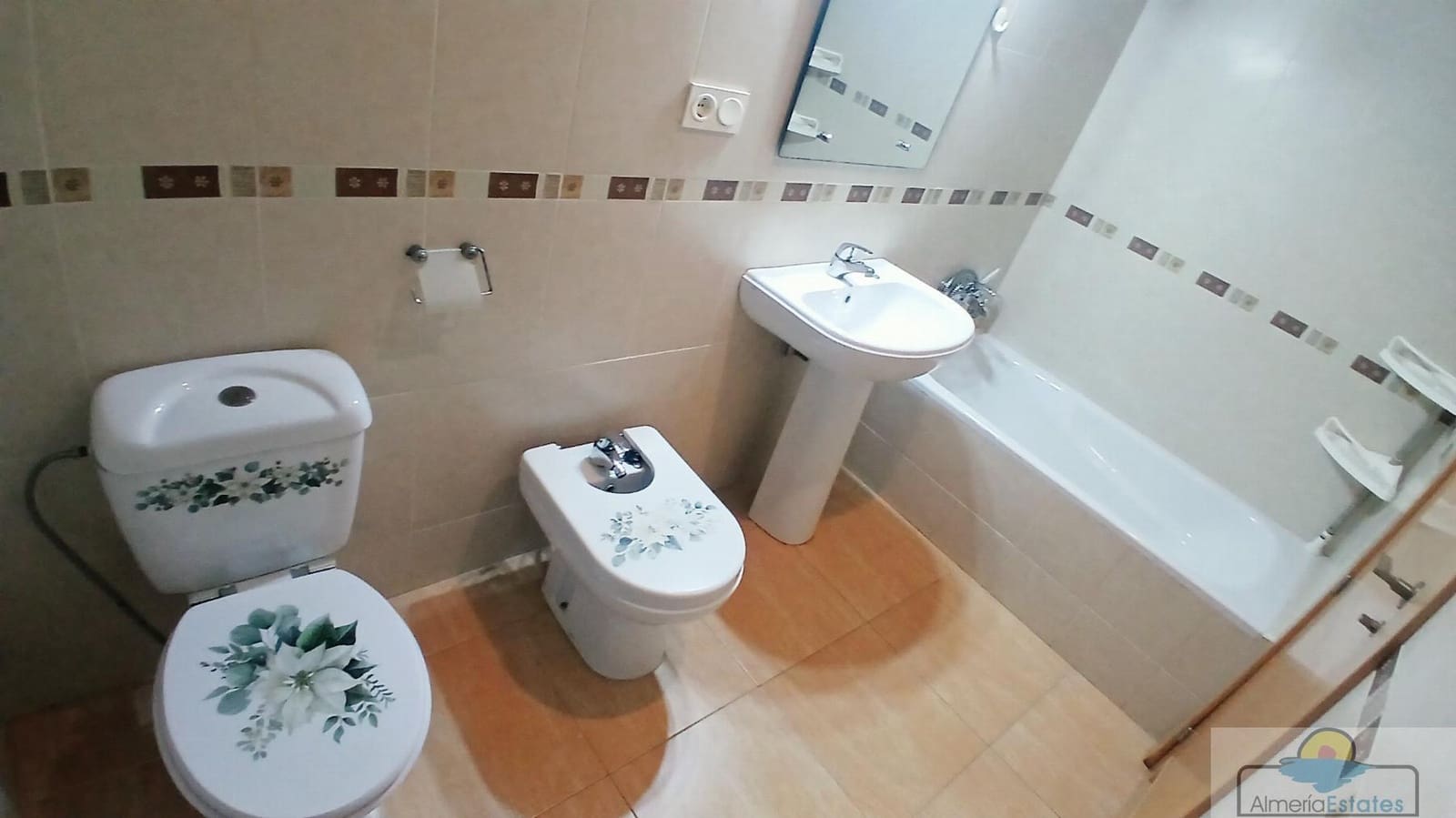 Piso de 3 habitaciones en Albox en venta con garaje - 98.000 € (Ref: 10041331)