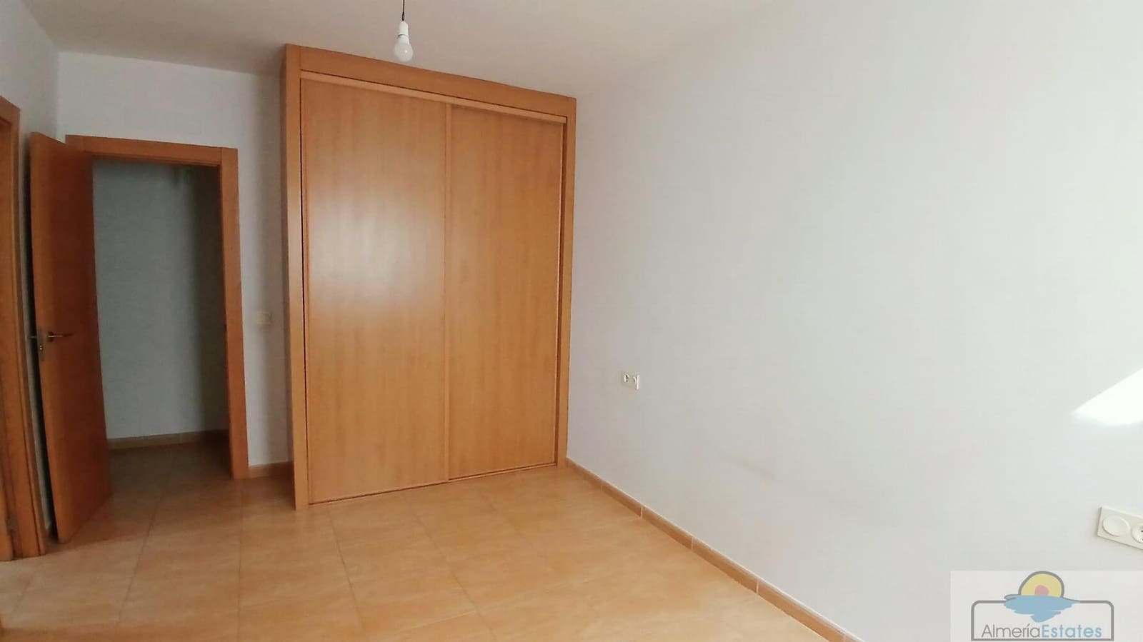 Piso de 3 habitaciones en Albox en venta con garaje - 98.000 € (Ref: 10041331)