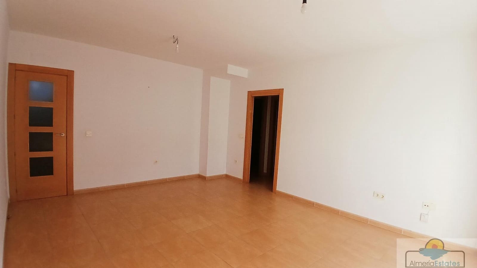 Piso de 3 habitaciones en Albox en venta con garaje - 98.000 € (Ref: 10041331)