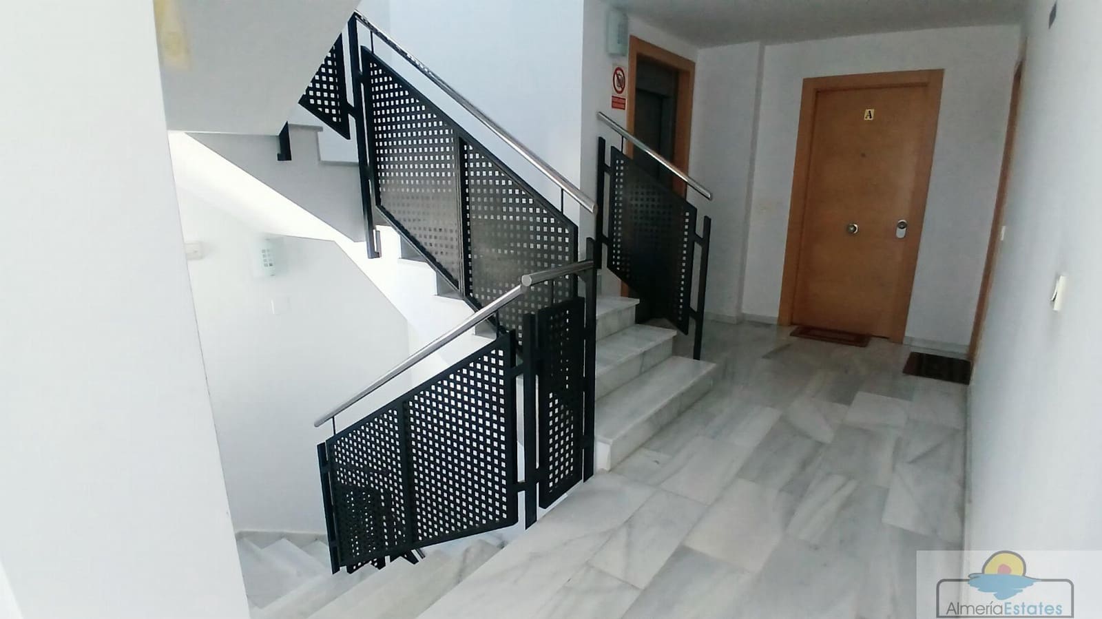 Piso de 3 habitaciones en Albox en venta con garaje - 98.000 € (Ref: 10041331)