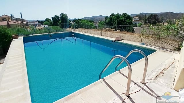 Villa zu verkaufen in La Alfoquia, Zurgena mit Pool Garage - 610.000 € (Ref: 10060995)