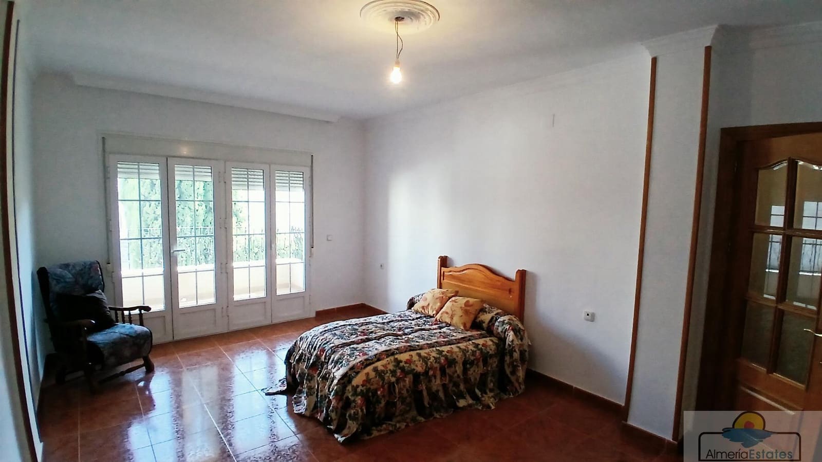 Casa de 5 habitaciones en Tíjola en venta con garaje - 249.000 € (Ref: 10070242)