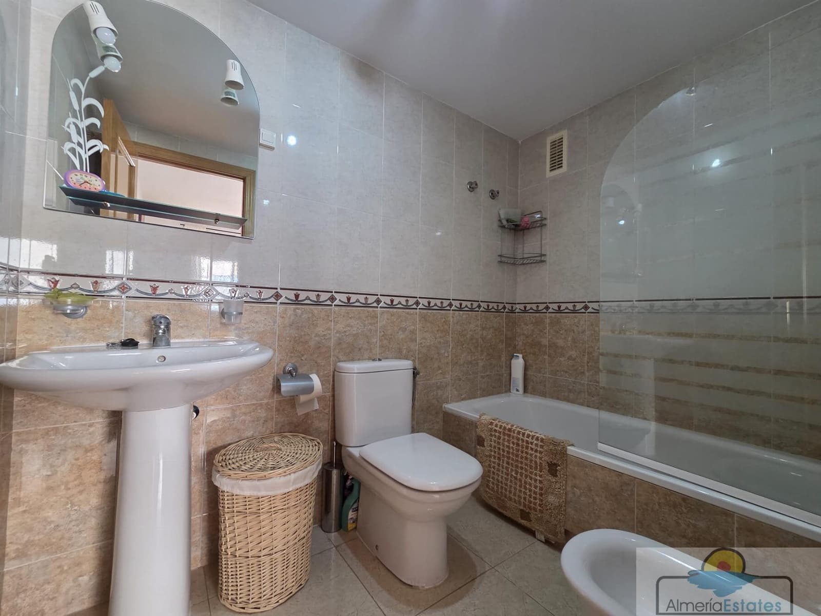 3 Zimmer Wohnung zu verkaufen in Garrucha mit Pool Garage - 155.000 € (Ref: 10070243)