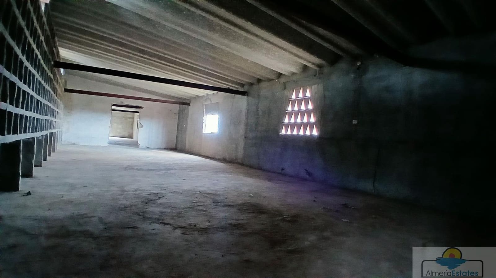 Commercial for rent in Albox with garage - € 650 (Ref: 10135209)