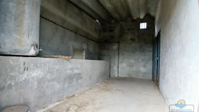 Commercial for rent in Albox with garage - € 650 (Ref: 10135209)