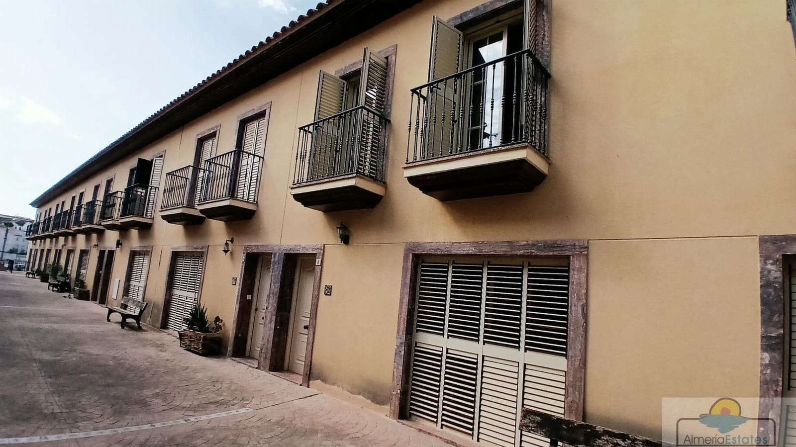 3 bedroom Townhouse for sale in Zurgena with pool - € 156,000 (Ref: 10158661)