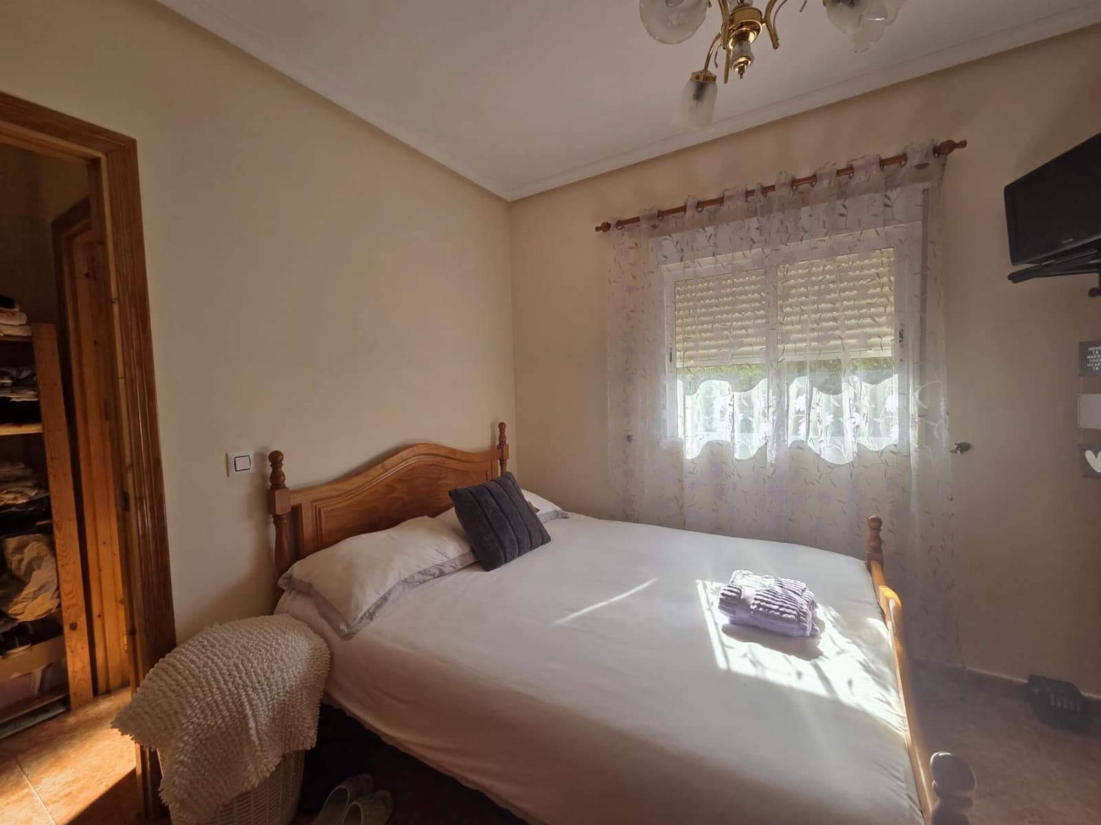 Casa de 3 habitaciones en Oria en venta - 180.000 € (Ref: 10170180)