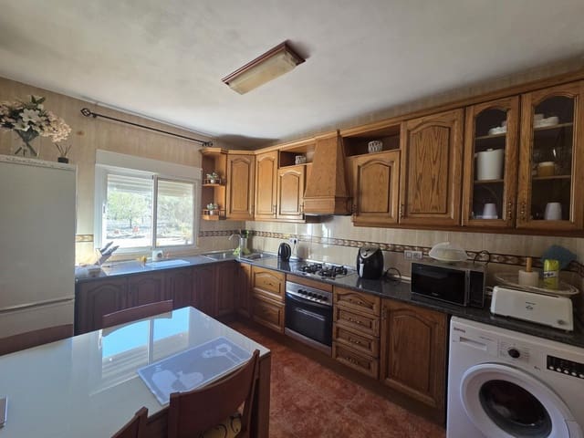 Casa de 3 habitaciones en Oria en venta - 180.000 € (Ref: 10170180)