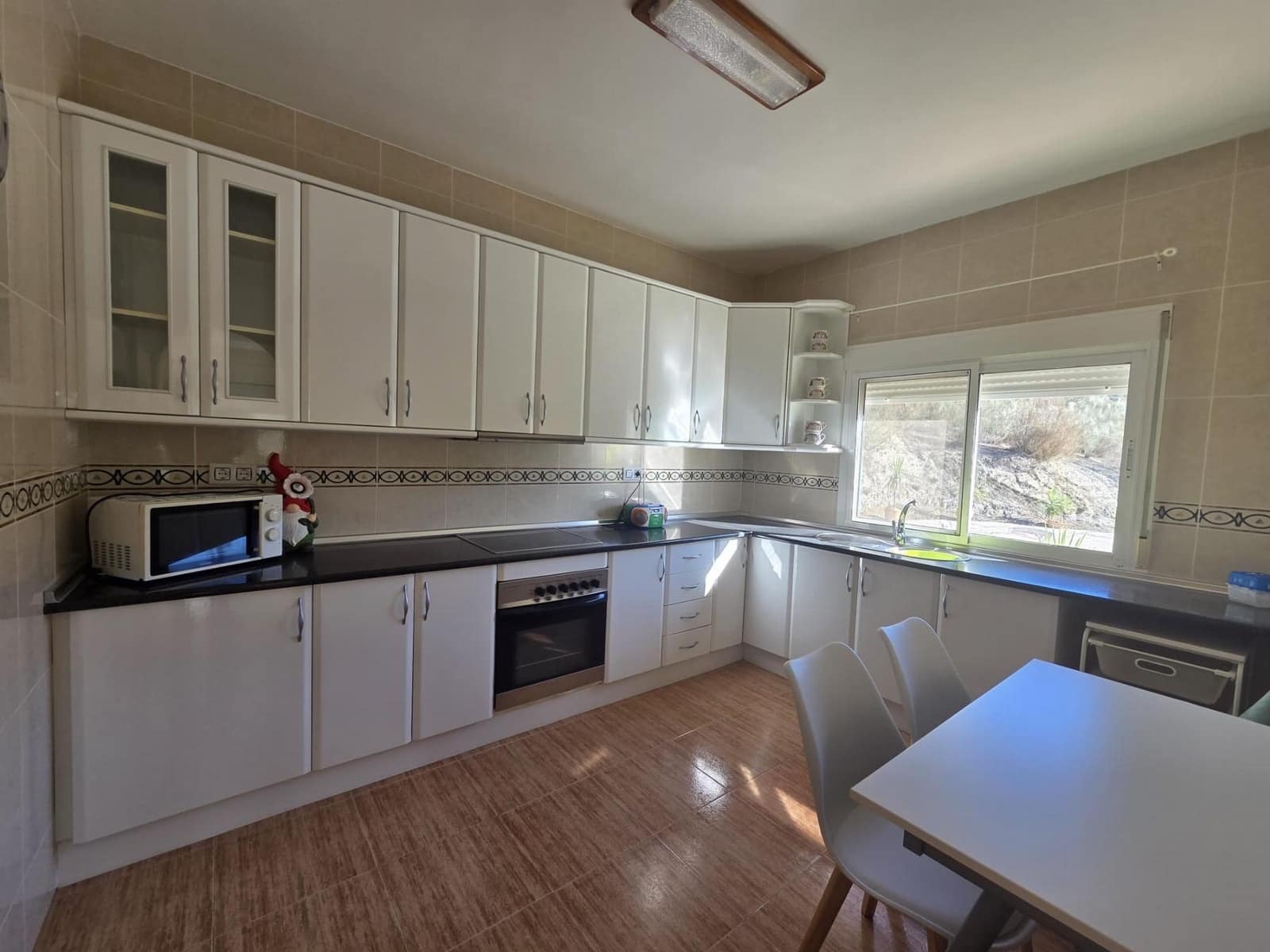 Casa de 3 habitaciones en Oria en venta - 180.000 € (Ref: 10170181)