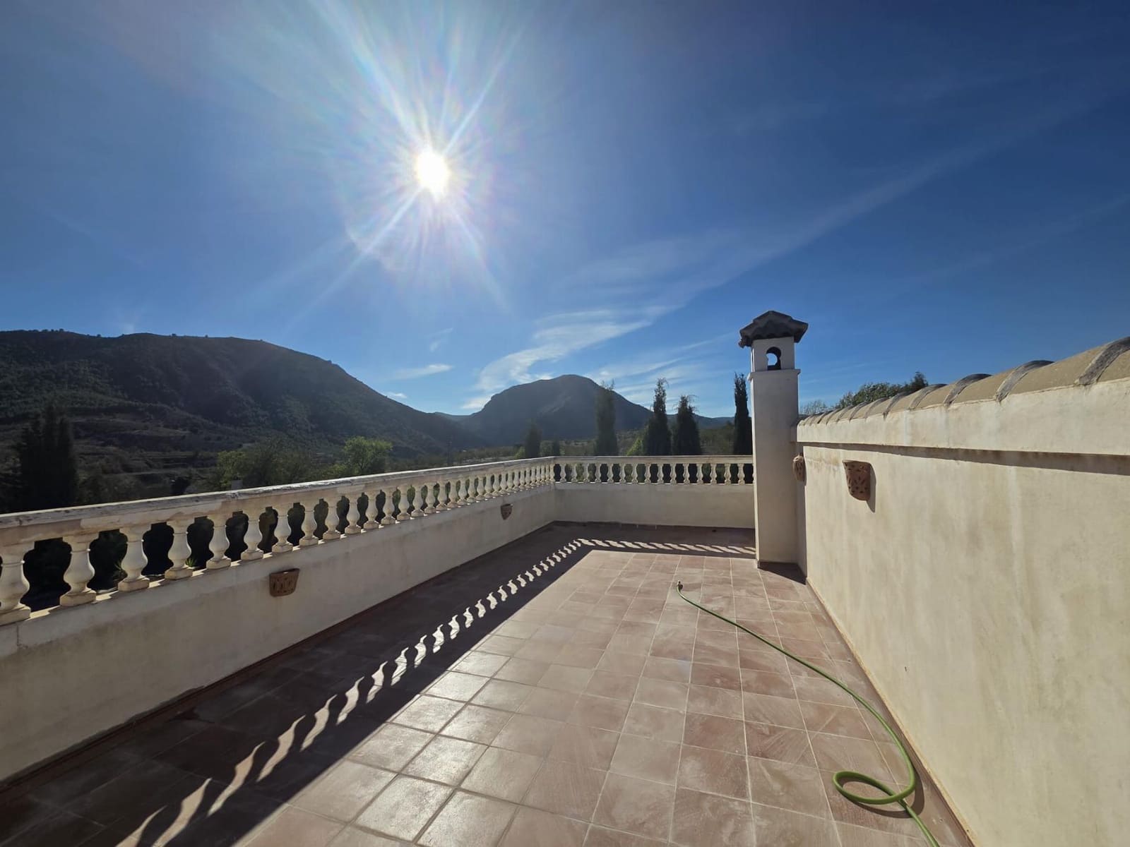 Casa de 3 habitaciones en Oria en venta - 180.000 € (Ref: 10170181)