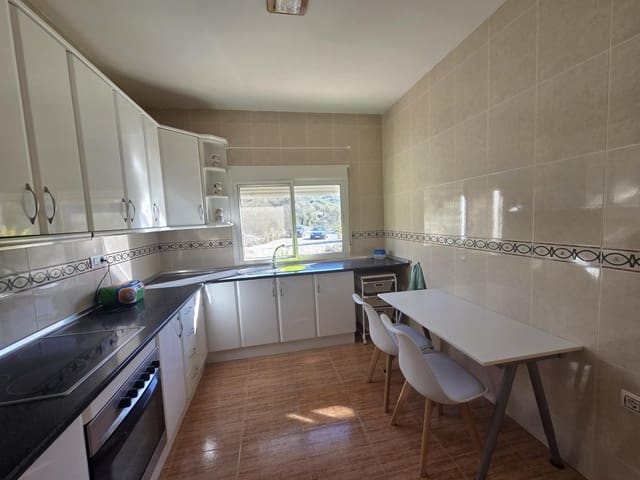 3 soverom Hus til salgs i Oria - € 180 000 (Ref: 10170181)