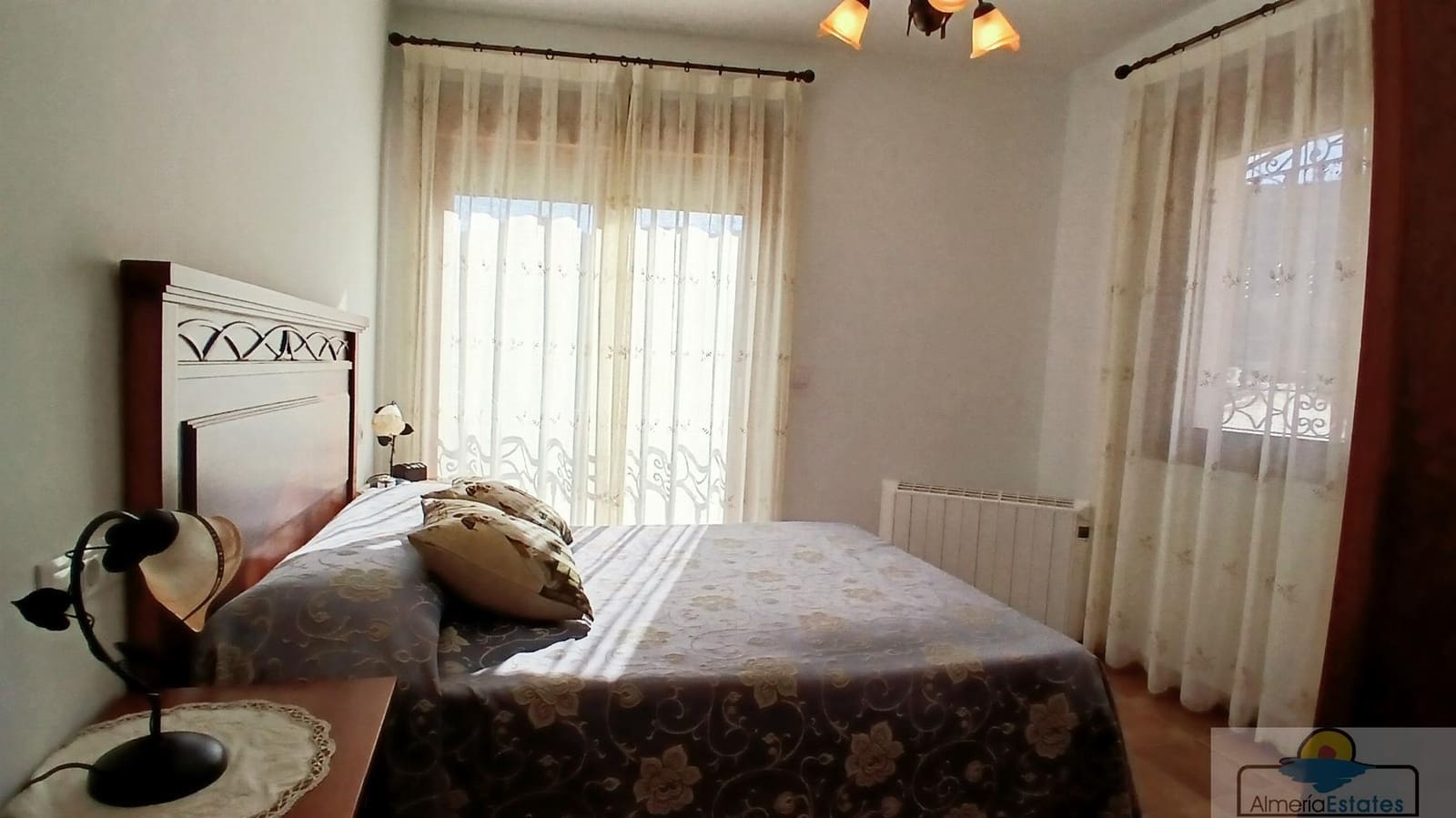 Casa de 6 habitaciones en Lubrín en venta - 220.000 € (Ref: 10177139)