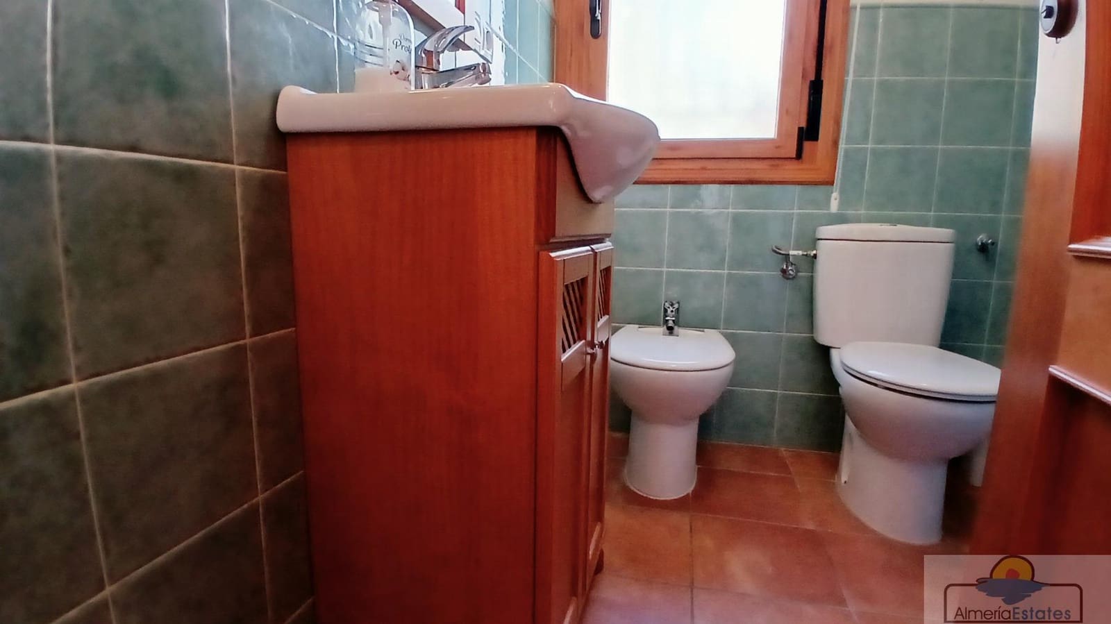 Casa de 6 habitaciones en Lubrín en venta - 220.000 € (Ref: 10177139)