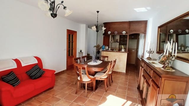 Casa de 6 habitaciones en Lubrín en venta - 220.000 € (Ref: 10177139)
