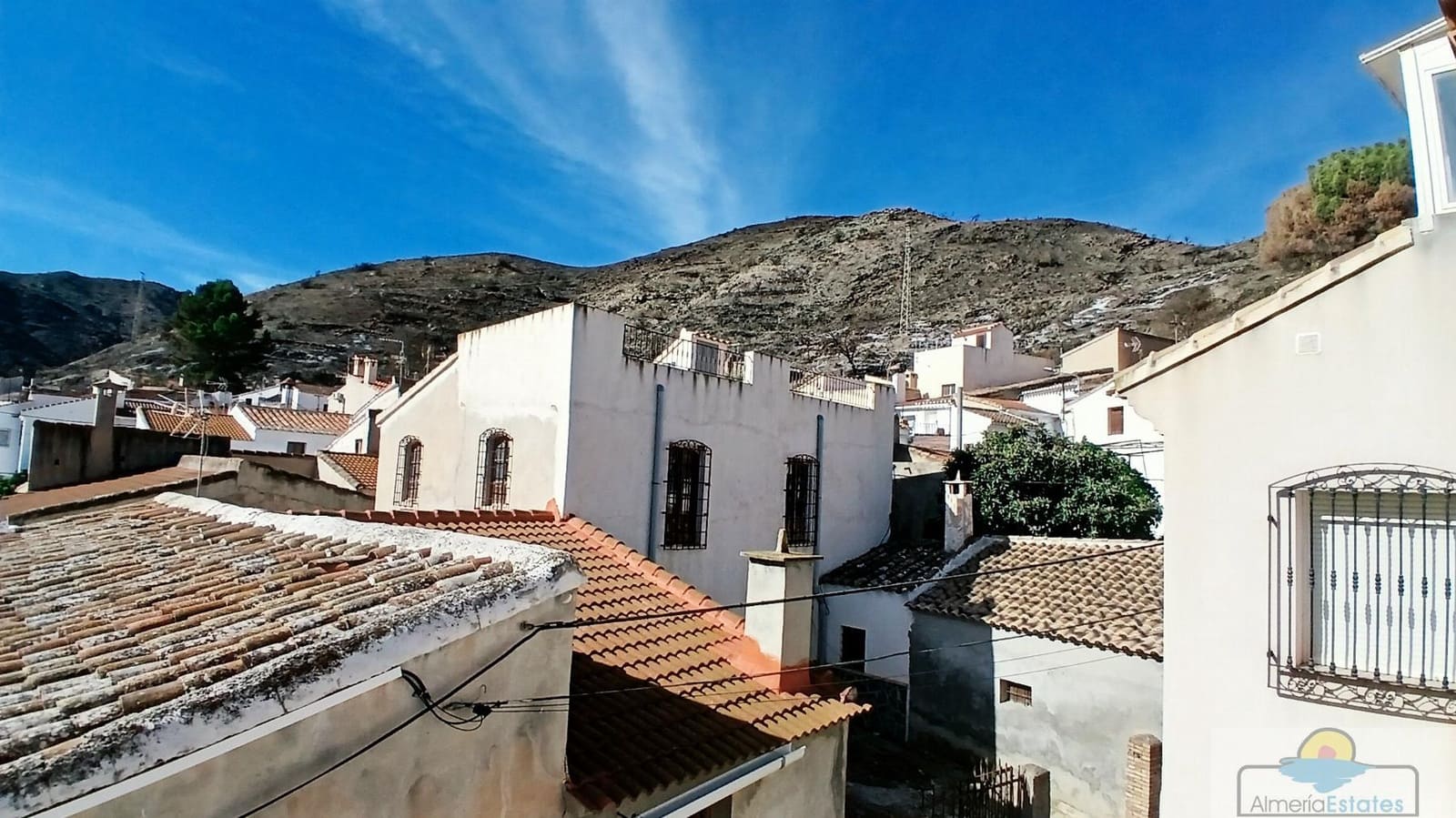 Casa de 6 habitaciones en Lubrín en venta - 220.000 € (Ref: 10177139)