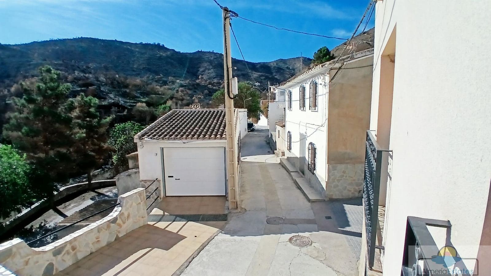 Casa de 6 habitaciones en Lubrín en venta - 220.000 € (Ref: 10177139)