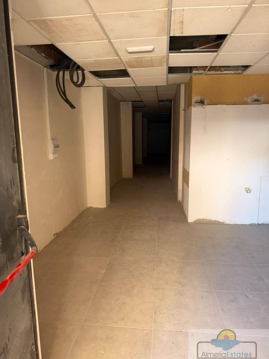 Commercieel te huur in Huercal-Overa - € 1.200 (Ref: 10177140)