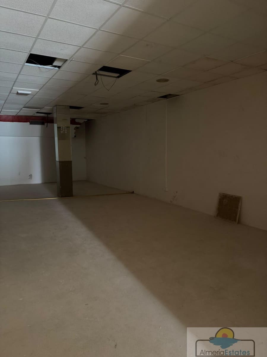 Commercieel te huur in Huercal-Overa - € 1.200 (Ref: 10177140)