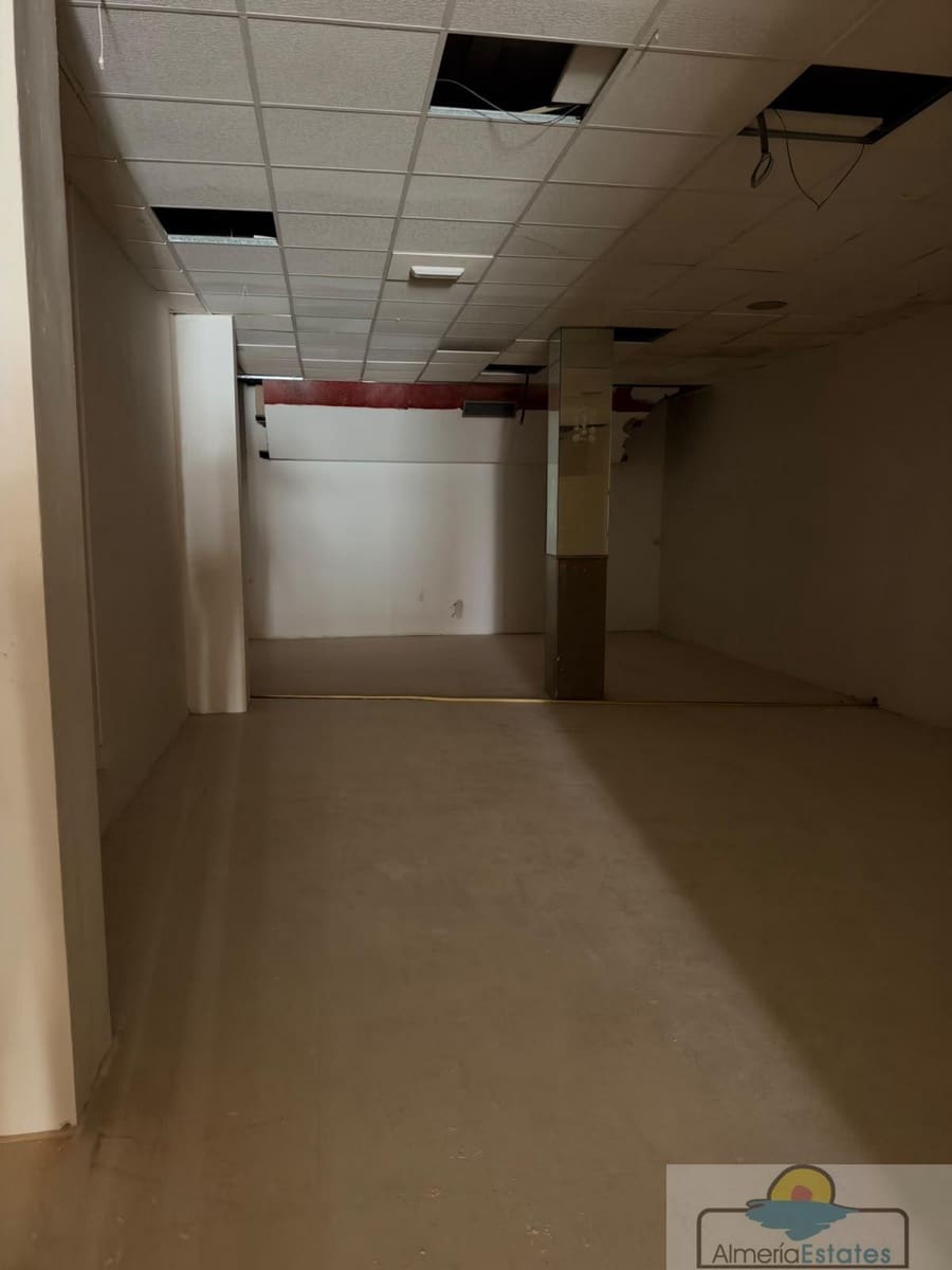 Commercieel te huur in Huercal-Overa - € 1.200 (Ref: 10177140)