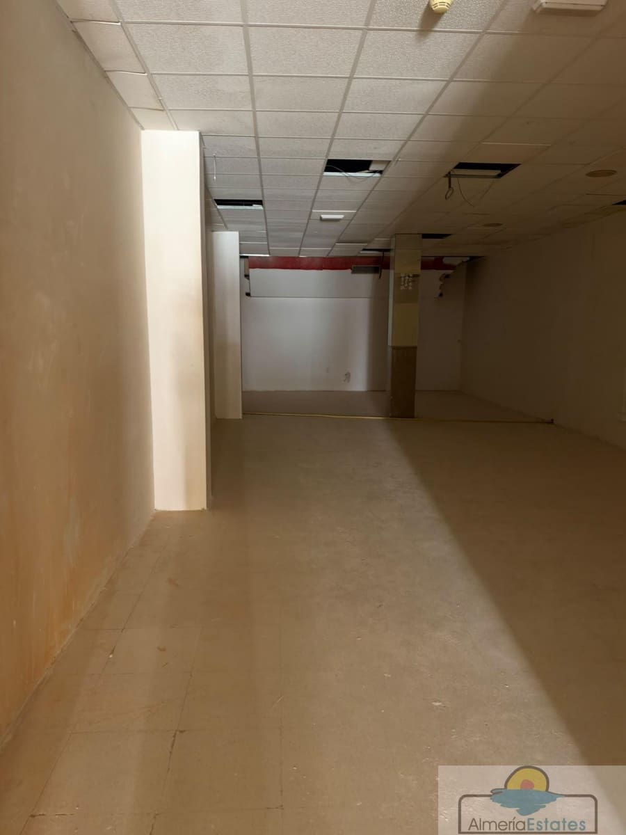 Commercieel te huur in Huercal-Overa - € 1.200 (Ref: 10177140)