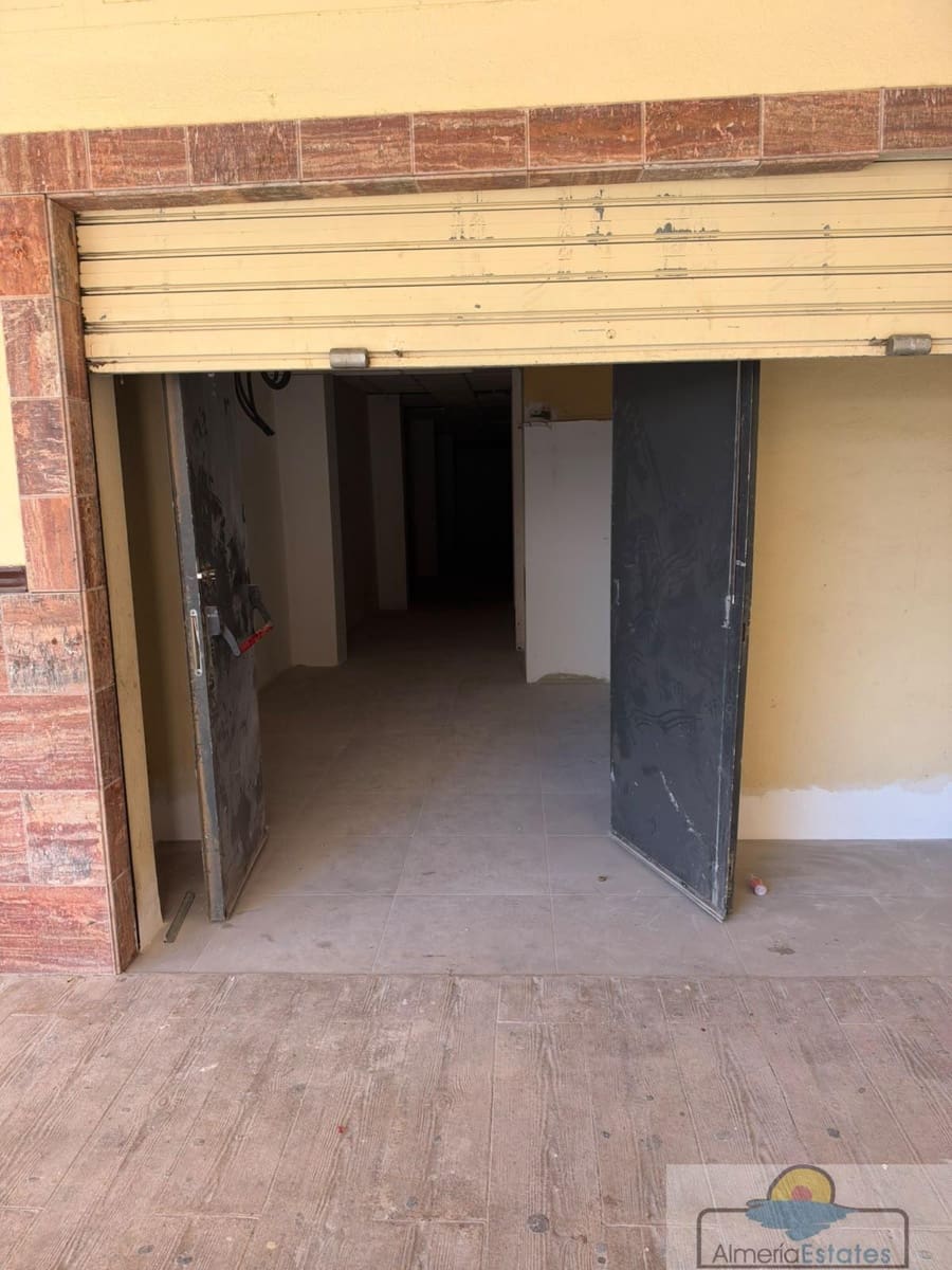Commercieel te huur in Huercal-Overa - € 1.200 (Ref: 10177140)