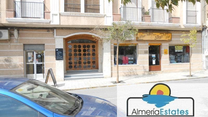 Erhverv til leje i Albox - € 500 (Ref: 3216699)