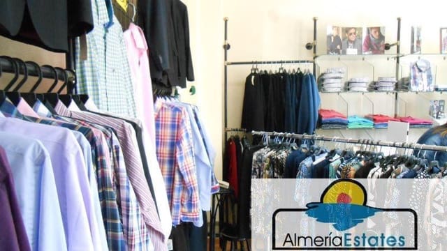 Commercial for rent in Albox - € 500 (Ref: 3216699)