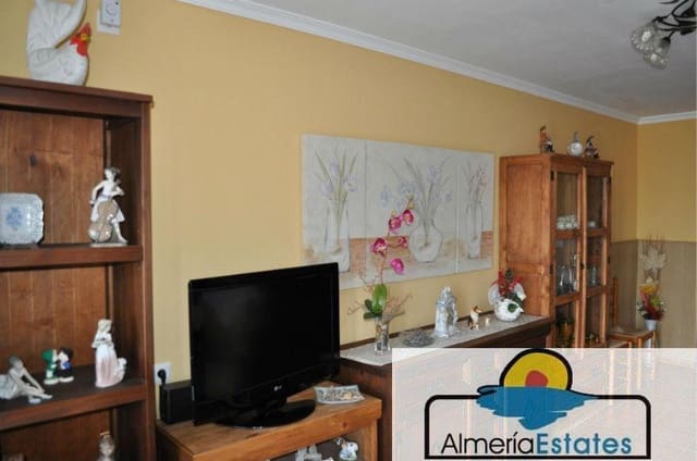 6 soveværelse Byhus til salg i Zurgena - € 99.000 (Ref: 3216705)