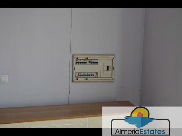 Erhverv til leje i Albox - € 600 (Ref: 3216785)