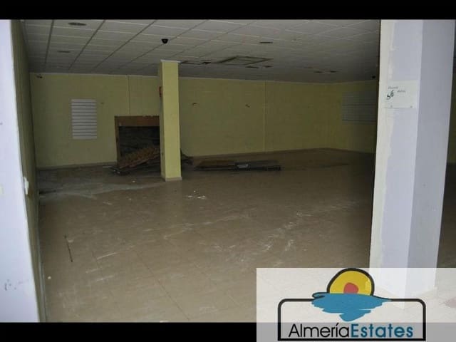 Erhverv til leje i Albox - € 600 (Ref: 3216785)