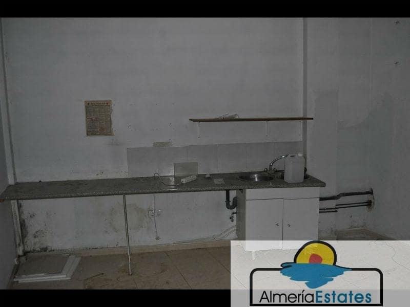 Erhverv til leje i Albox - € 600 (Ref: 3216785)