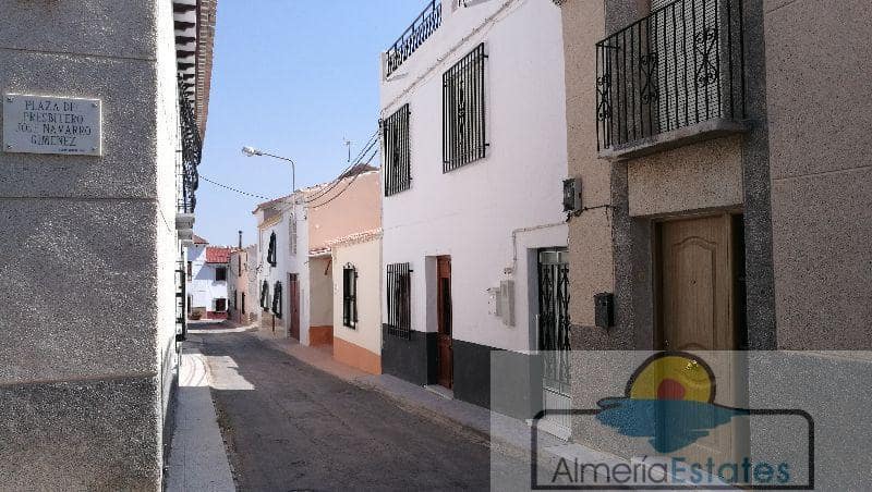 3 soveværelse Byhus til salg i Pocicas - € 49.000 (Ref: 3564113)