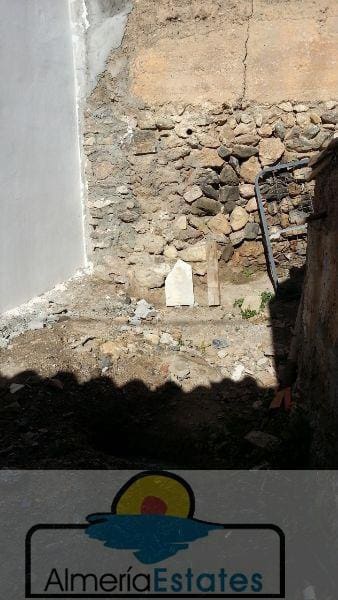 3 soveværelse Byhus til salg i Pocicas - € 60.000 (Ref: 3564132)