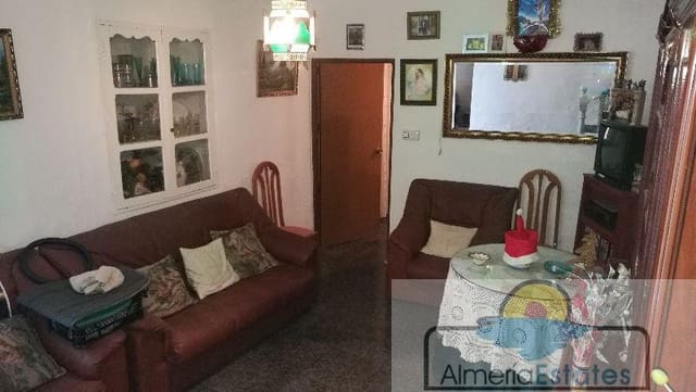 Casa de 3 habitaciones en Oria en venta - 69.000 € (Ref: 3884214)