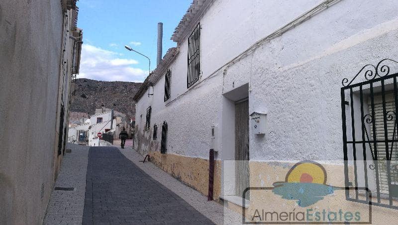 3 sovrum Hus till salu i Oria - 69 000 € (Ref: 3884214)