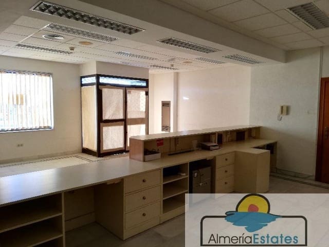 1 bedroom Commercial for rent in Huércal-Overa - € 400 (Ref: 4313915)