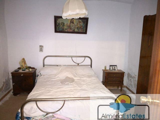 3 soveværelse Byhus til salg i Somontín - € 29.000 (Ref: 4666582)