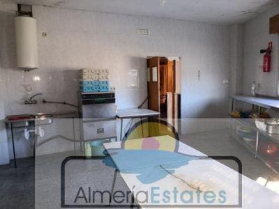 14 soveværelse Hotel til salg i Olula del Rio - € 440.000 (Ref: 5044899)