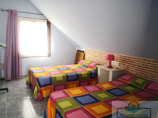 4 makuuhuone Omakotitalo myytävänä paikassa Albox - 650 000 € (Ref: 5509234)