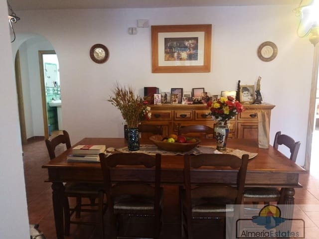 4 makuuhuone Omakotitalo myytävänä paikassa Albox - 650 000 € (Ref: 5509234)