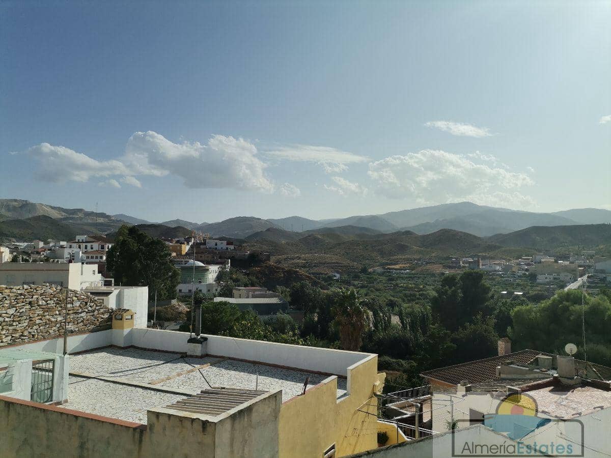 9 soveværelse Lejlighed til salg i Olula del Rio - € 280.000 (Ref: 5630238)