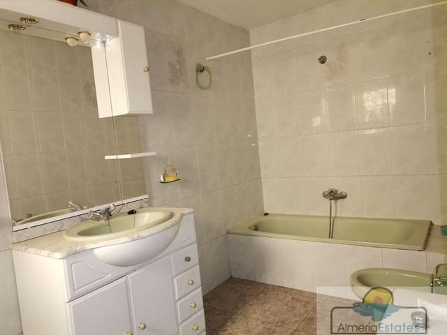 5 soveværelse Byhus til salg i Albox - € 63.000 (Ref: 5675021)