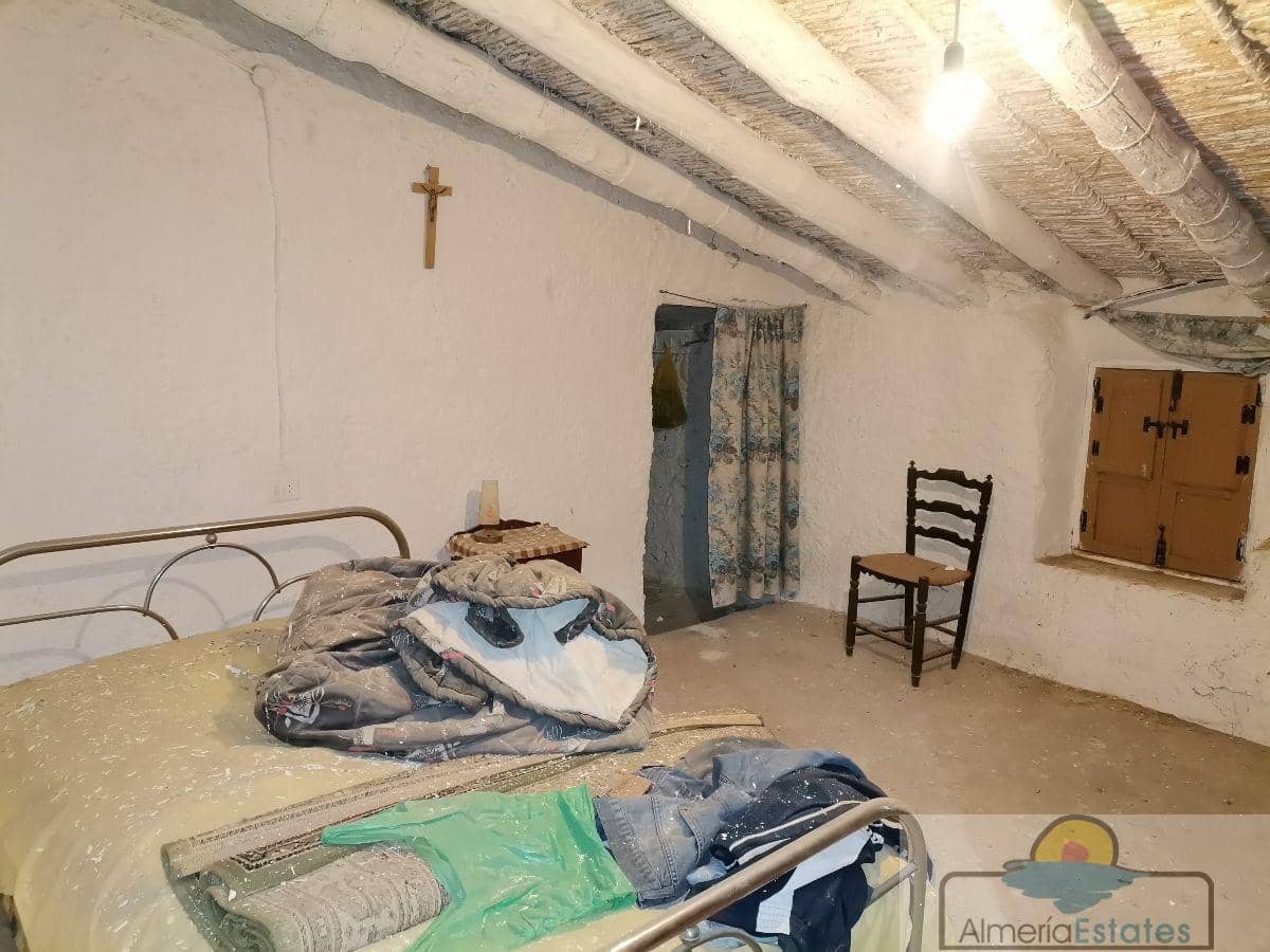 4 sovrum Hus till salu i Oria - 29 000 € (Ref: 6022243)