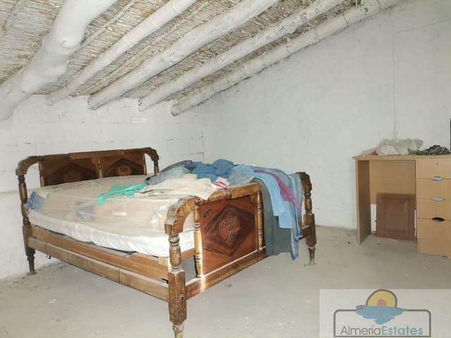 4 sovrum Hus till salu i Oria - 29 000 € (Ref: 6022243)