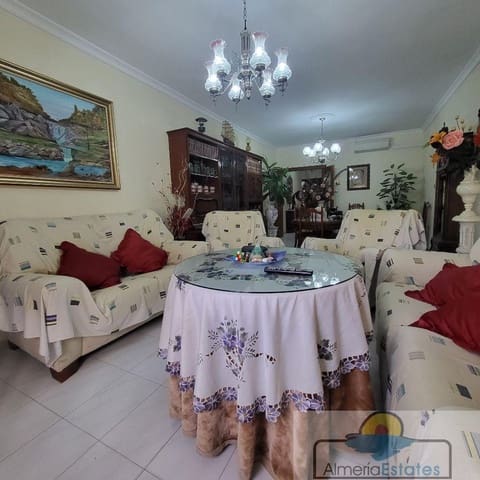 4 slaapkamer Flat te koop in Albox - € 100.000 (Ref: 6694415)