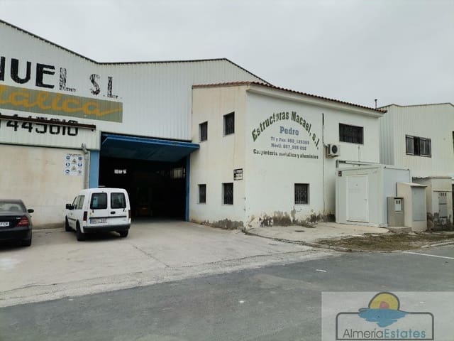 2 bedroom Commercial for sale in Macael - € 240,000 (Ref: 6804136)