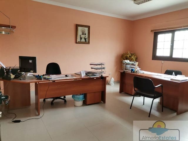 2 bedroom Commercial for sale in Macael - € 240,000 (Ref: 6804136)